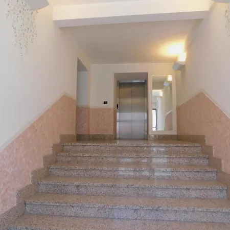 Savoia Mozart 10-11 San Remo